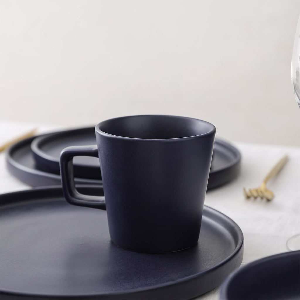 Stone Lain Celina Stoneware 16 Piece Dinnerware Set, Plates and Bowls, Black Matte Dish, Service for 4 – Minimalist Round Style, Microwave & Dishwasher Safe