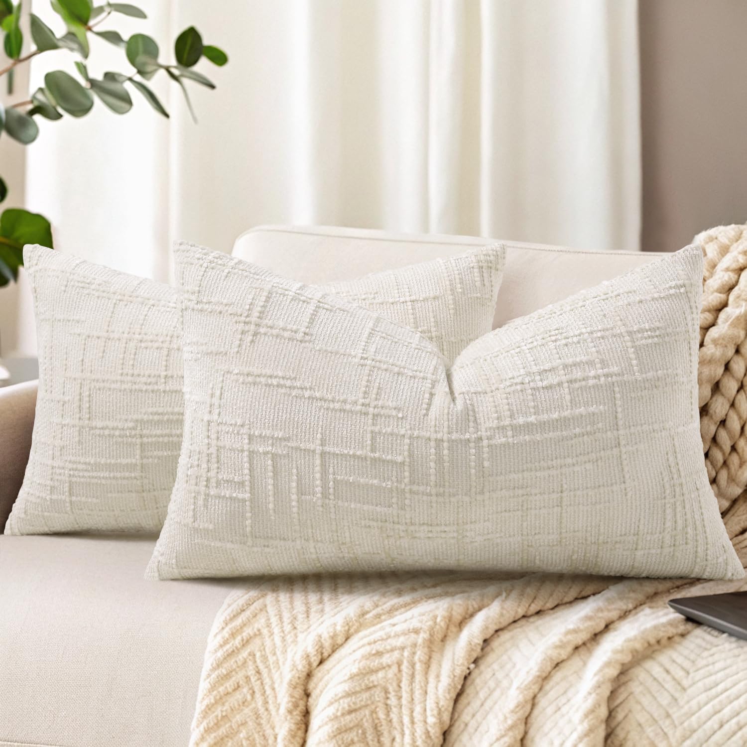 decorUhome Summer Cream White Chenille Throw Pillow Covers 18x18 Set of 2 Textured Cozy Slubby Couch Pillow Covers Modern Farmhouse Boho Decorative Pillow Cases for Bed Sofa Living Room