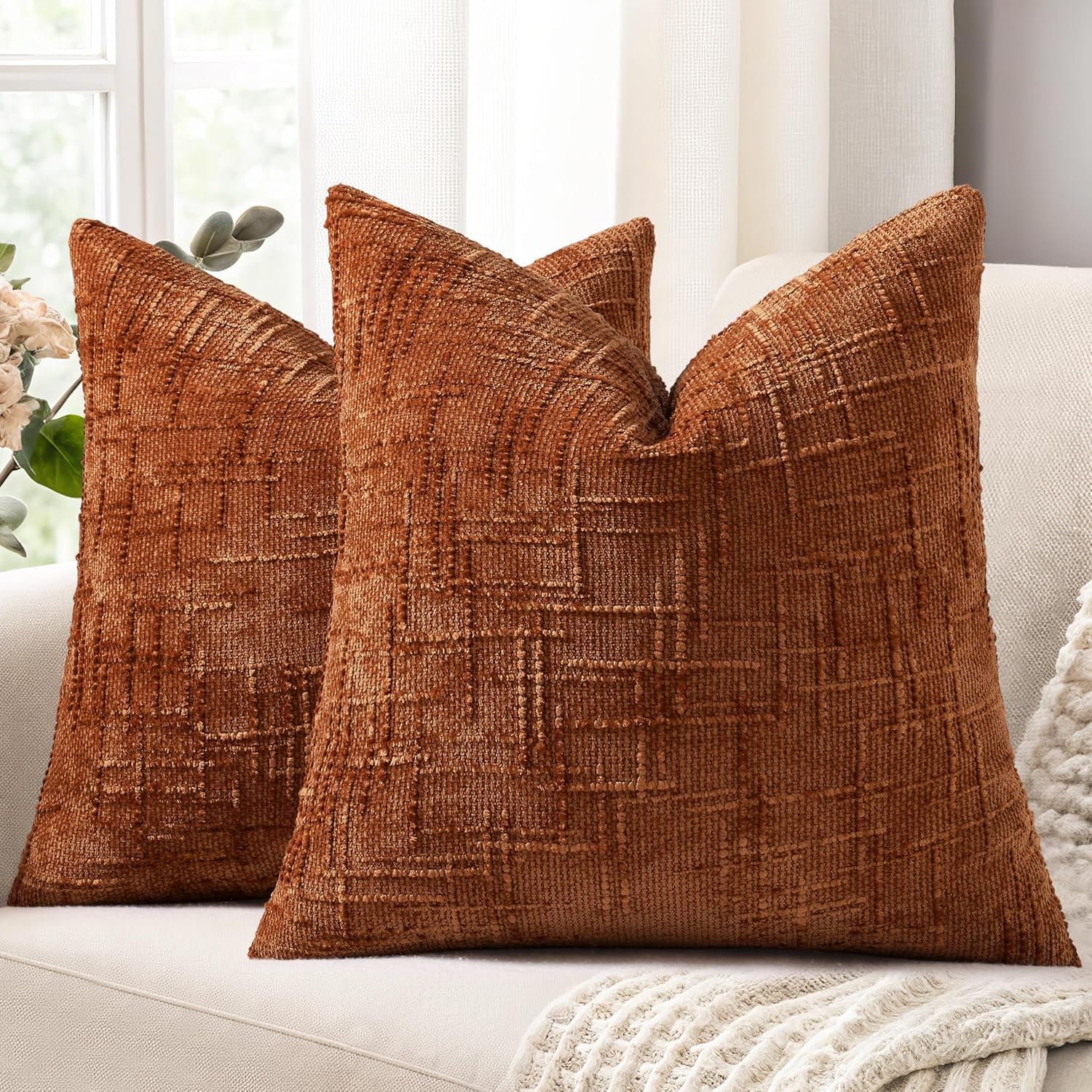 decorUhome Summer Cream White Chenille Throw Pillow Covers 18x18 Set of 2 Textured Cozy Slubby Couch Pillow Covers Modern Farmhouse Boho Decorative Pillow Cases for Bed Sofa Living Room