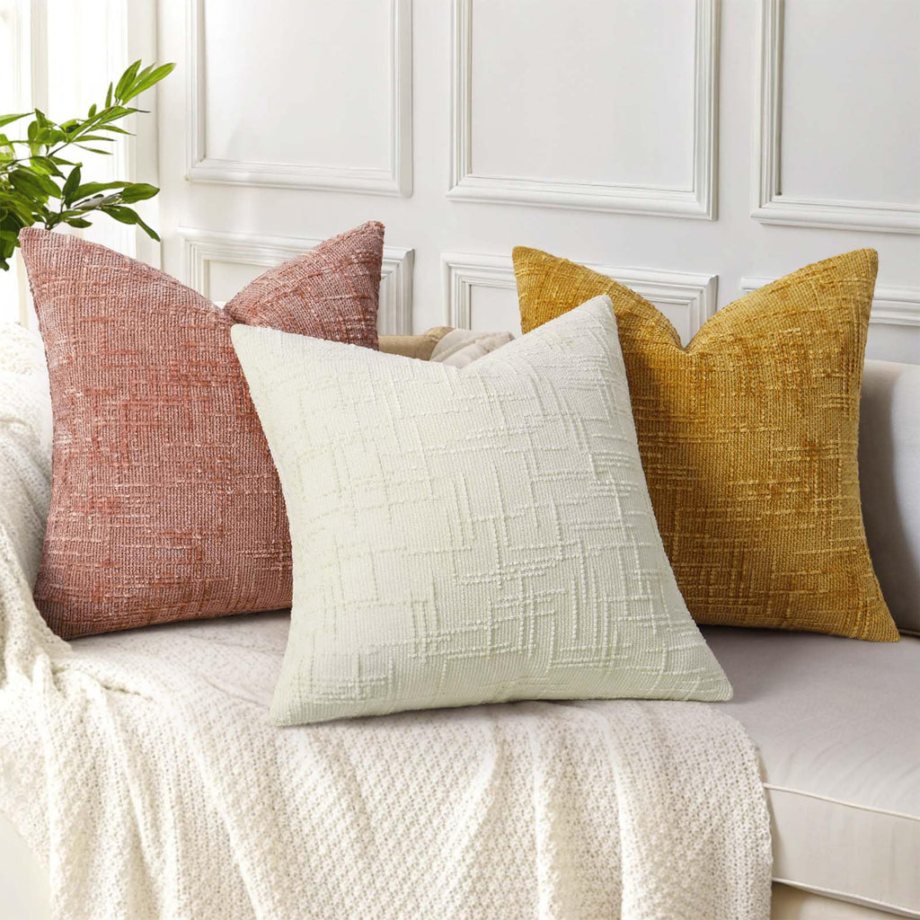 decorUhome Summer Cream White Chenille Throw Pillow Covers 18x18 Set of 2 Textured Cozy Slubby Couch Pillow Covers Modern Farmhouse Boho Decorative Pillow Cases for Bed Sofa Living Room