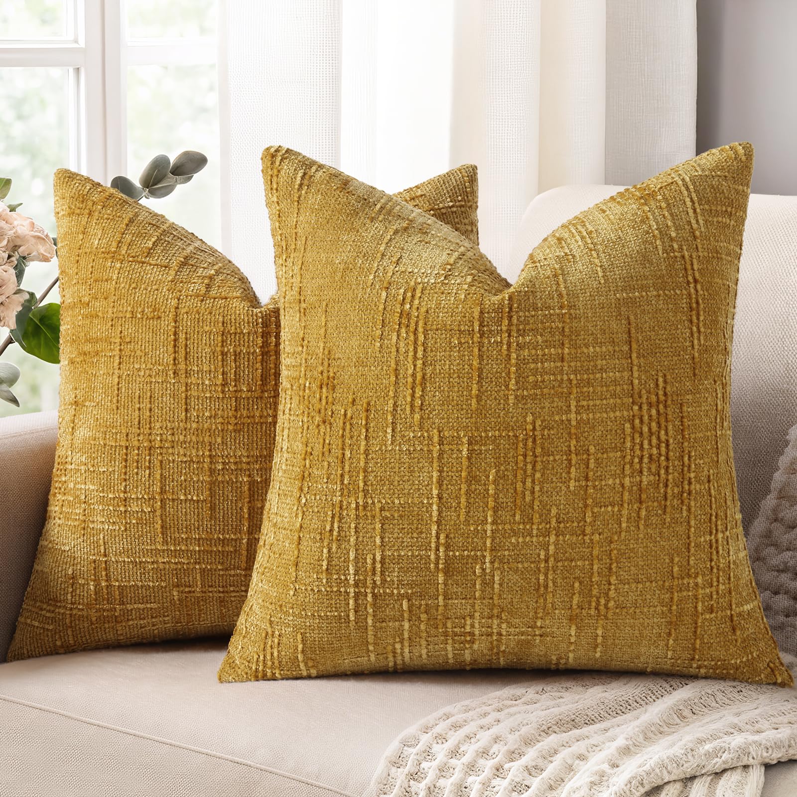 decorUhome Summer Cream White Chenille Throw Pillow Covers 18x18 Set of 2 Textured Cozy Slubby Couch Pillow Covers Modern Farmhouse Boho Decorative Pillow Cases for Bed Sofa Living Room