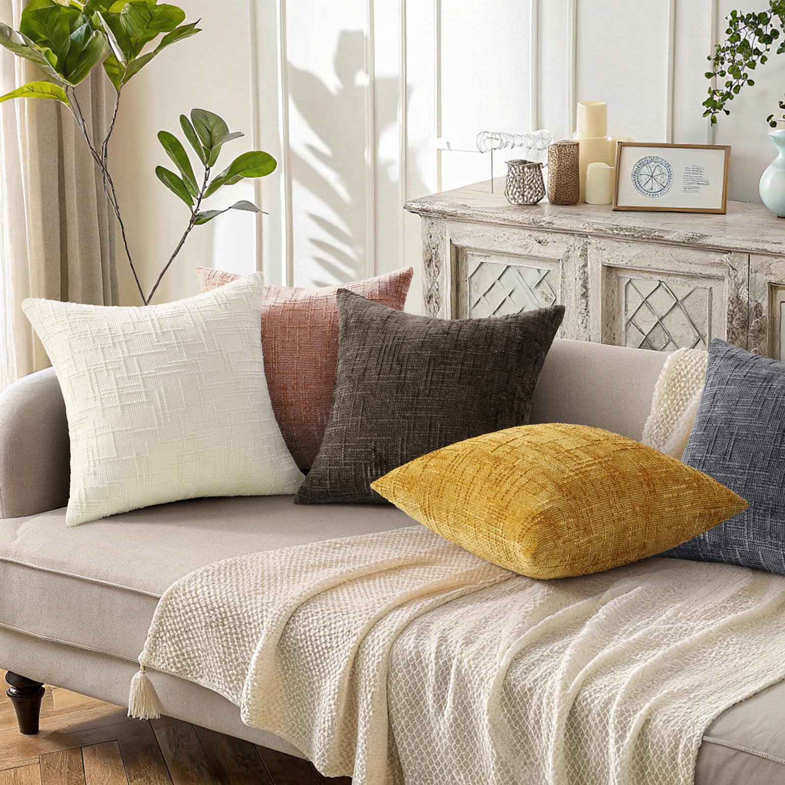 decorUhome Summer Cream White Chenille Throw Pillow Covers 18x18 Set of 2 Textured Cozy Slubby Couch Pillow Covers Modern Farmhouse Boho Decorative Pillow Cases for Bed Sofa Living Room